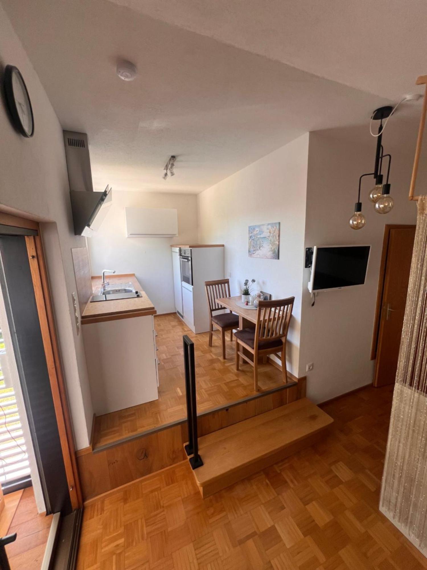 Ferienwohnung Dreiburgenblick 리덴부르크 외부 사진